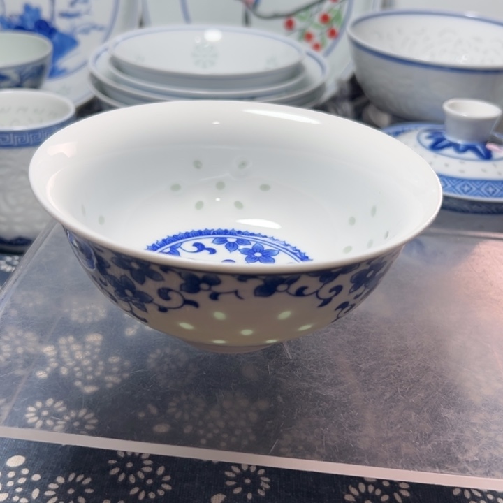 青花玲珑5寸紫荆花饭碗无边