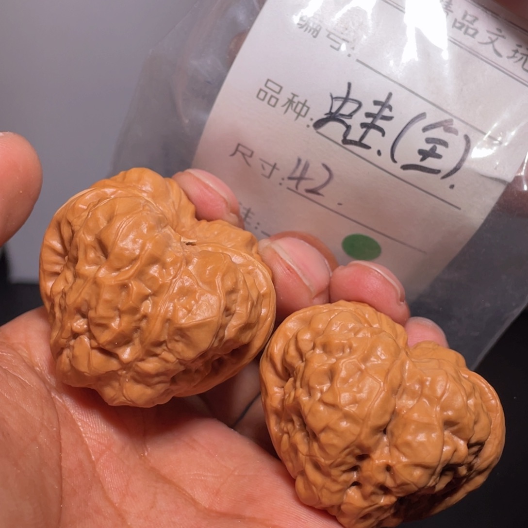 文玩核桃吊坠文玩核桃