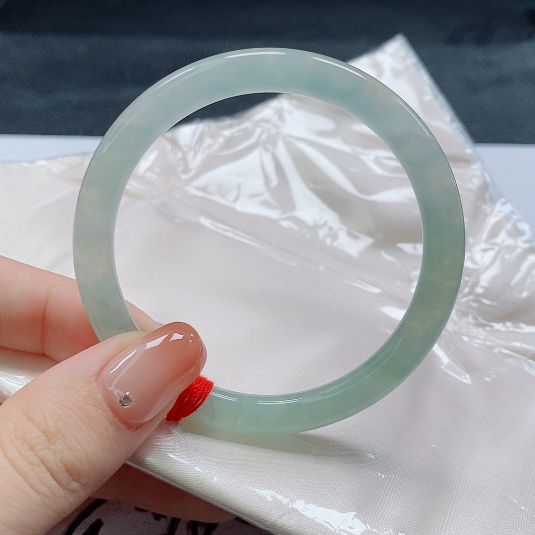 【闪购商品】未镶嵌手镯（圆镯）翡翠416号