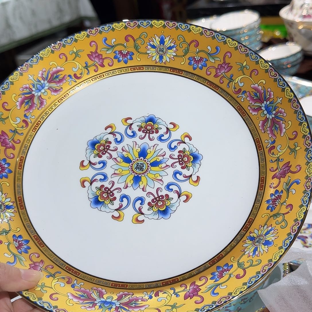 隐***i骨瓷珐琅彩工艺制作