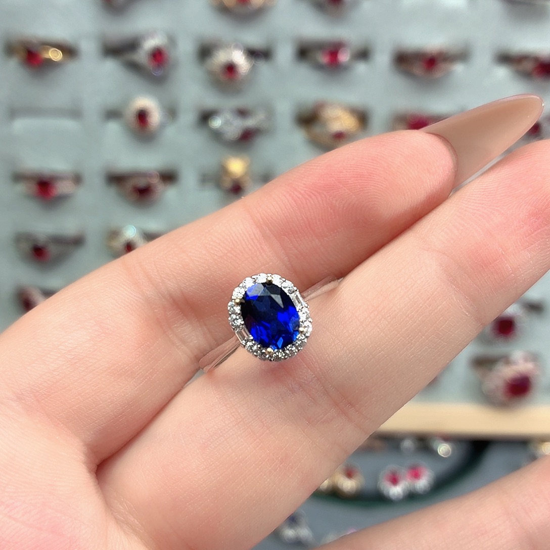 925银培育皇家蓝色宝石