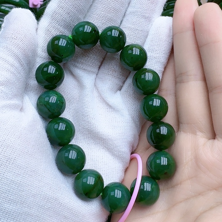 和田玉（碧玉）串珠未镶嵌
