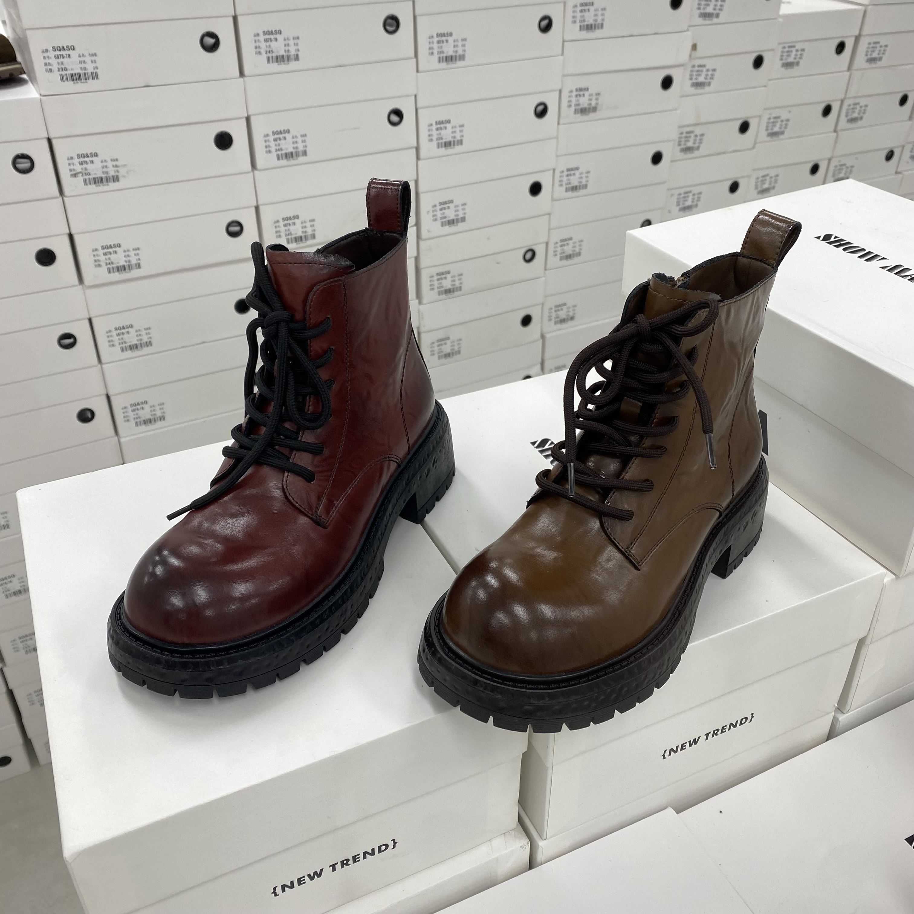 809-11秋冬新款马丁靴靴子厚底冬季增高显瘦美式复古百搭粗跟短靴