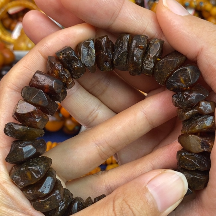 琥珀未镶嵌珠宝奇石