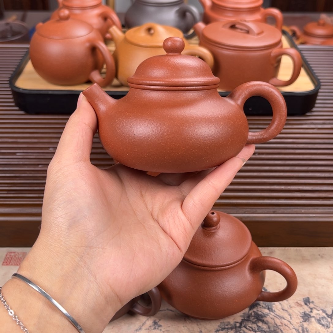 紫砂茶壶180CC红降坡容天