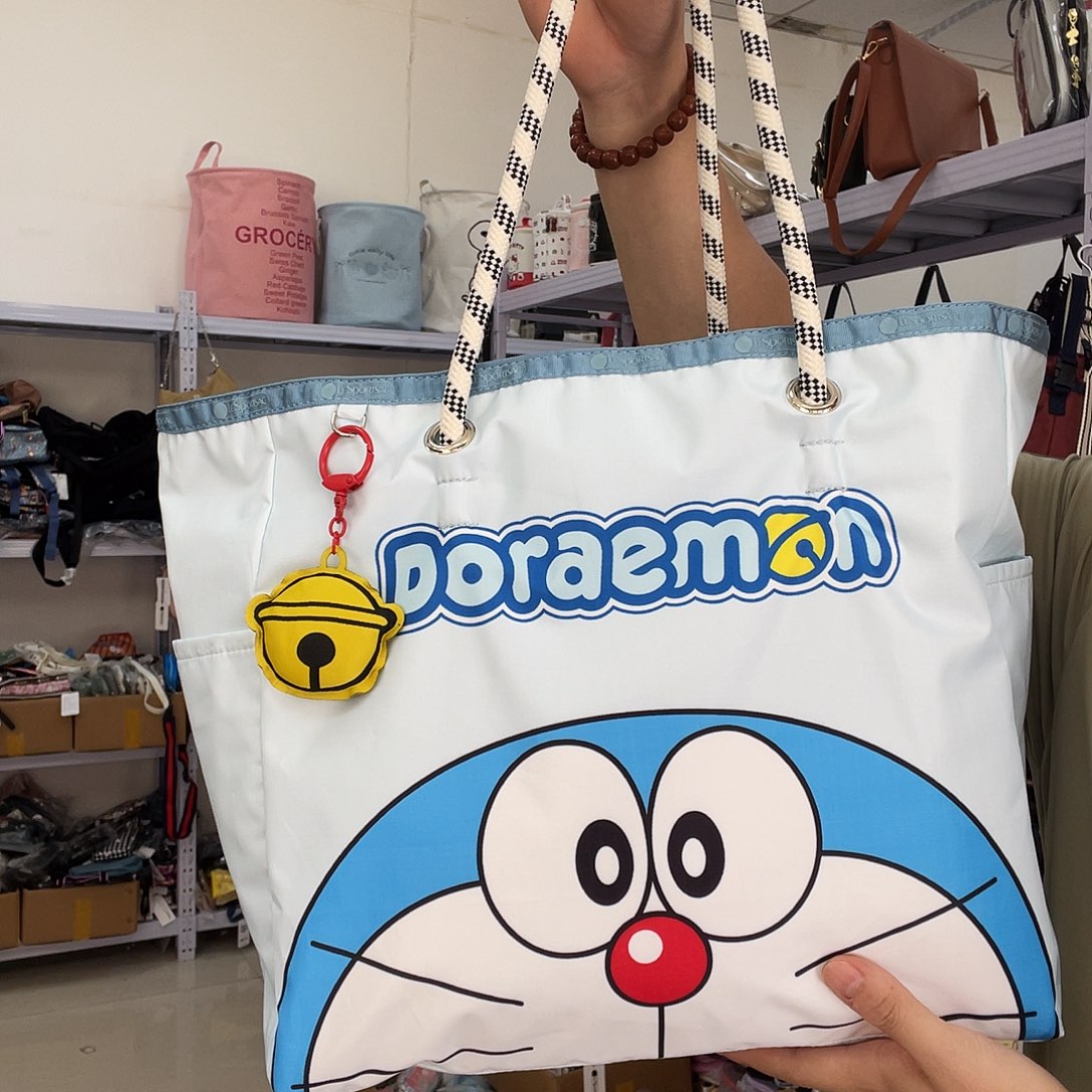 PU化妆包等各种产品的