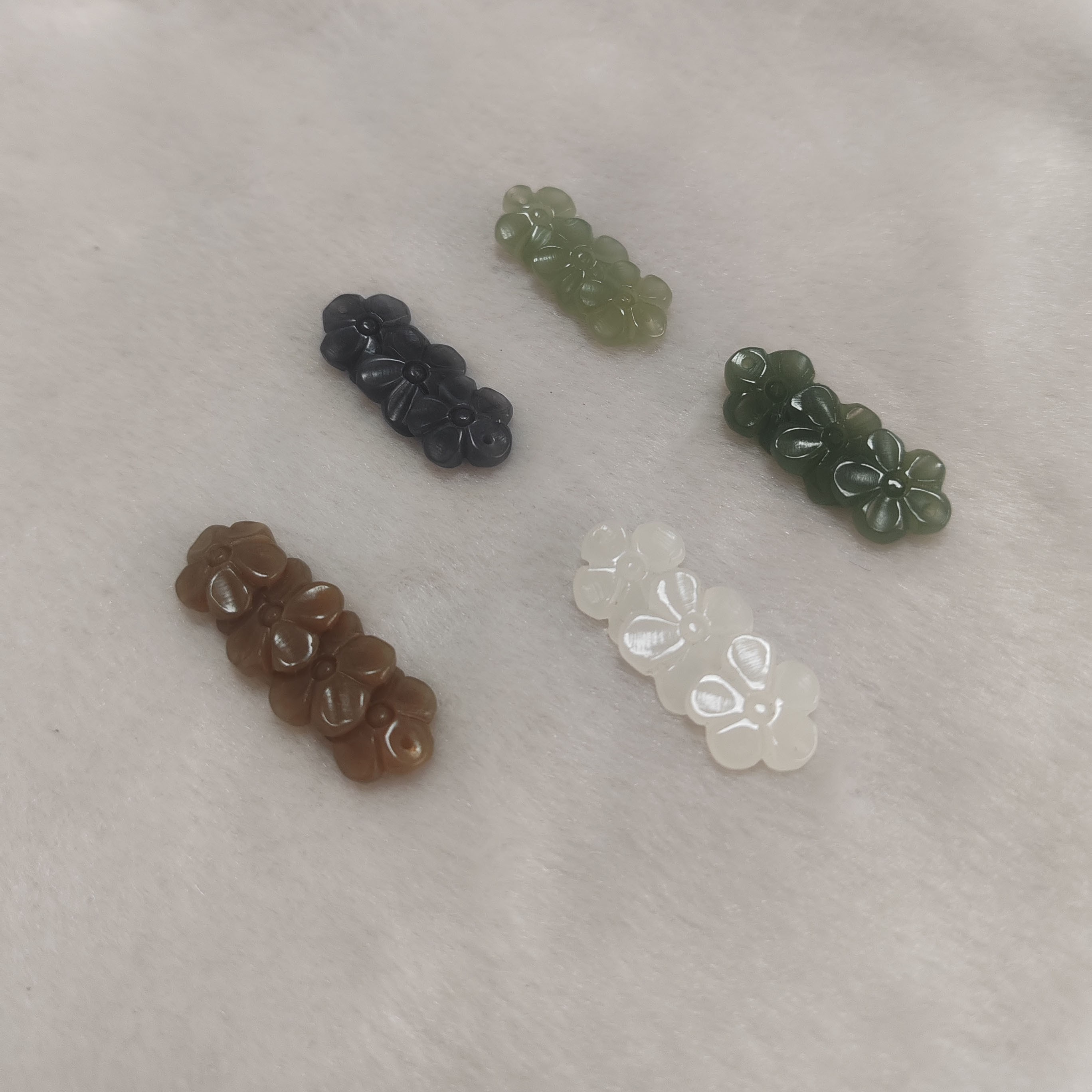 多样性发货和田玉小仙女锁吊坠配饰气质颈饰毛衣链精美时尚挂件