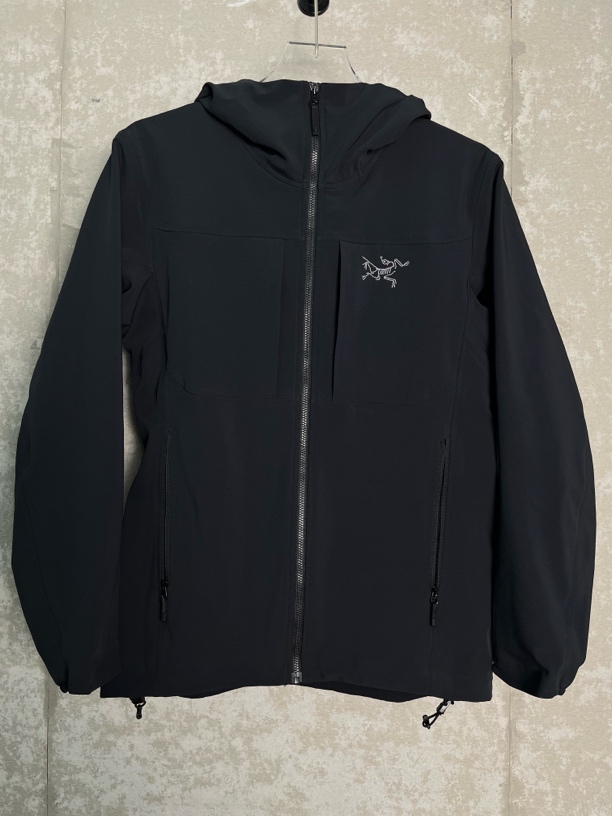 未使用 ARC'TERYX/始祖鸟 XS*1/始祖鸟黑色软壳连帽冲锋衣/11201