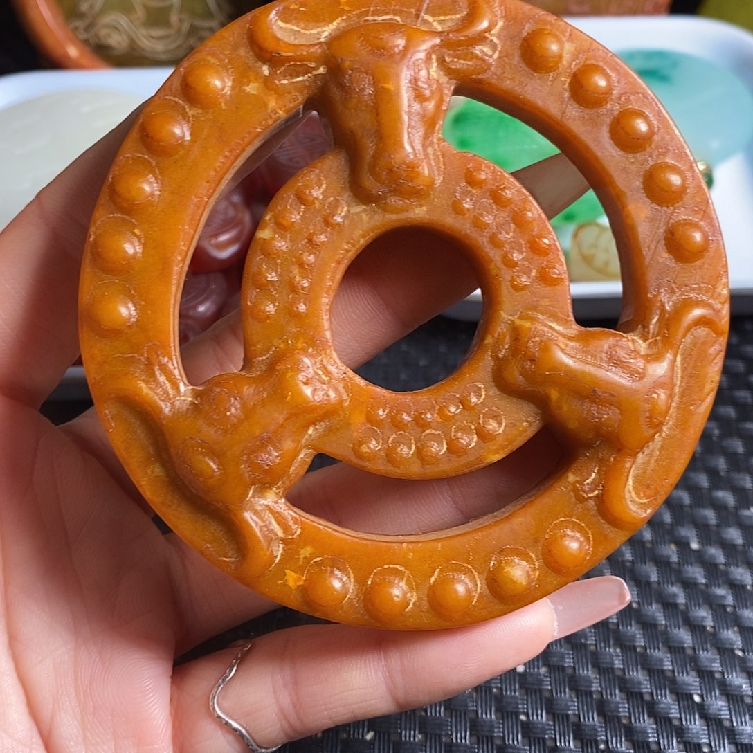 岫玉未镶嵌珠宝奇石