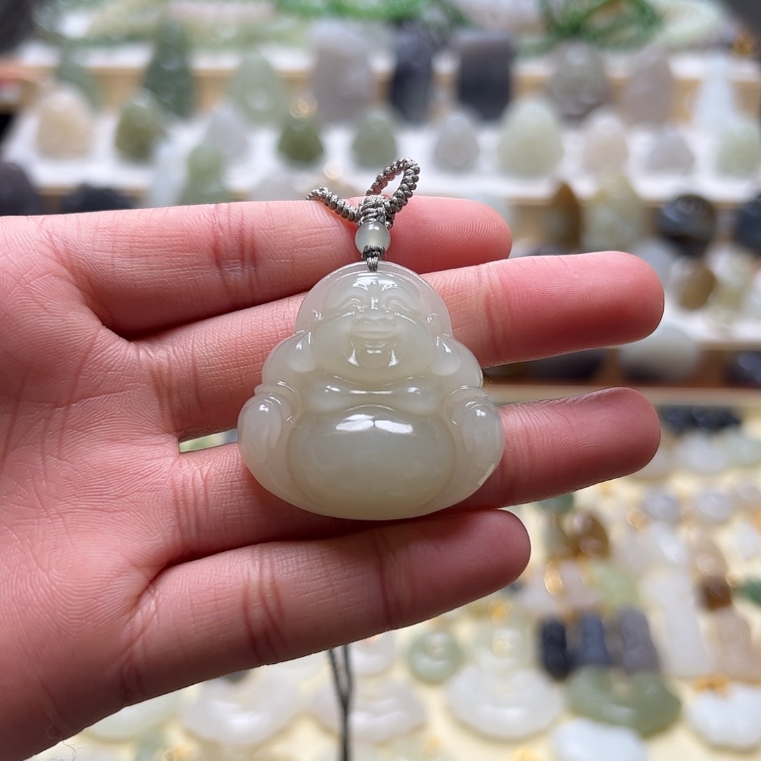 和田玉吊坠(赠链)未镶嵌