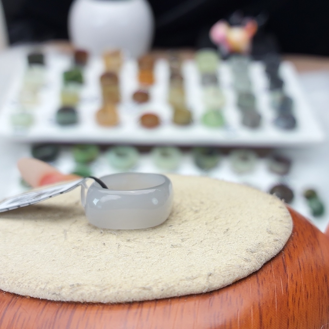 未镶嵌戒指和田玉c30冰透方块16.4不退换