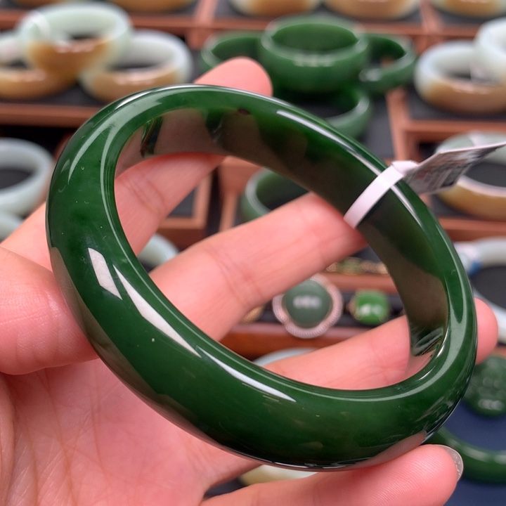 和田玉（碧玉）手镯未镶嵌61
