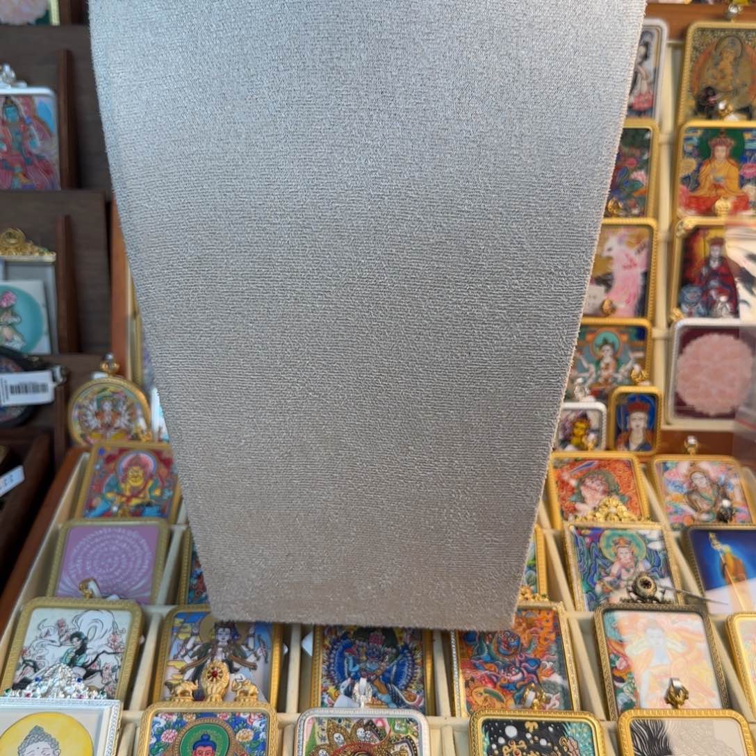 婉***拒花岗石铁合金古祥手绘唐卡