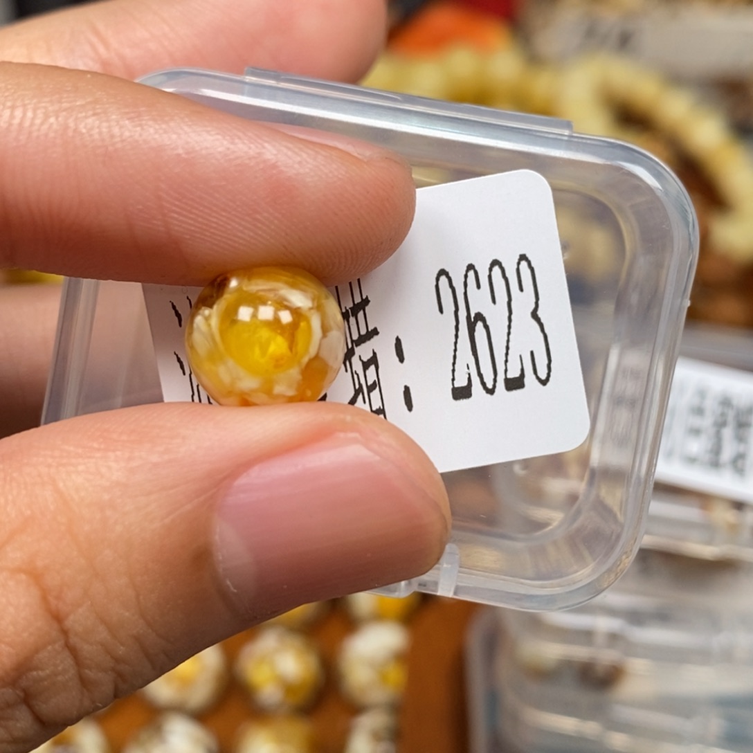 蜜蜡未镶嵌珠宝奇石2623