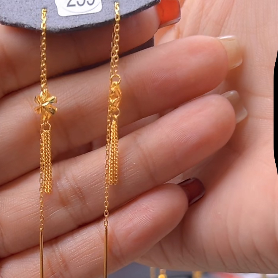 足金999 黄金 花花耳线 1.58