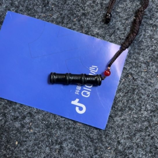 和田玉颈饰未镶嵌温****亨