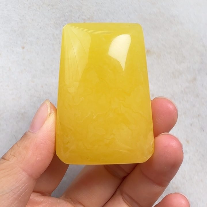 未镶嵌蜜蜡珠宝奇石