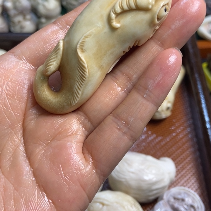 贝***海配饰鹿角雕刻一个出