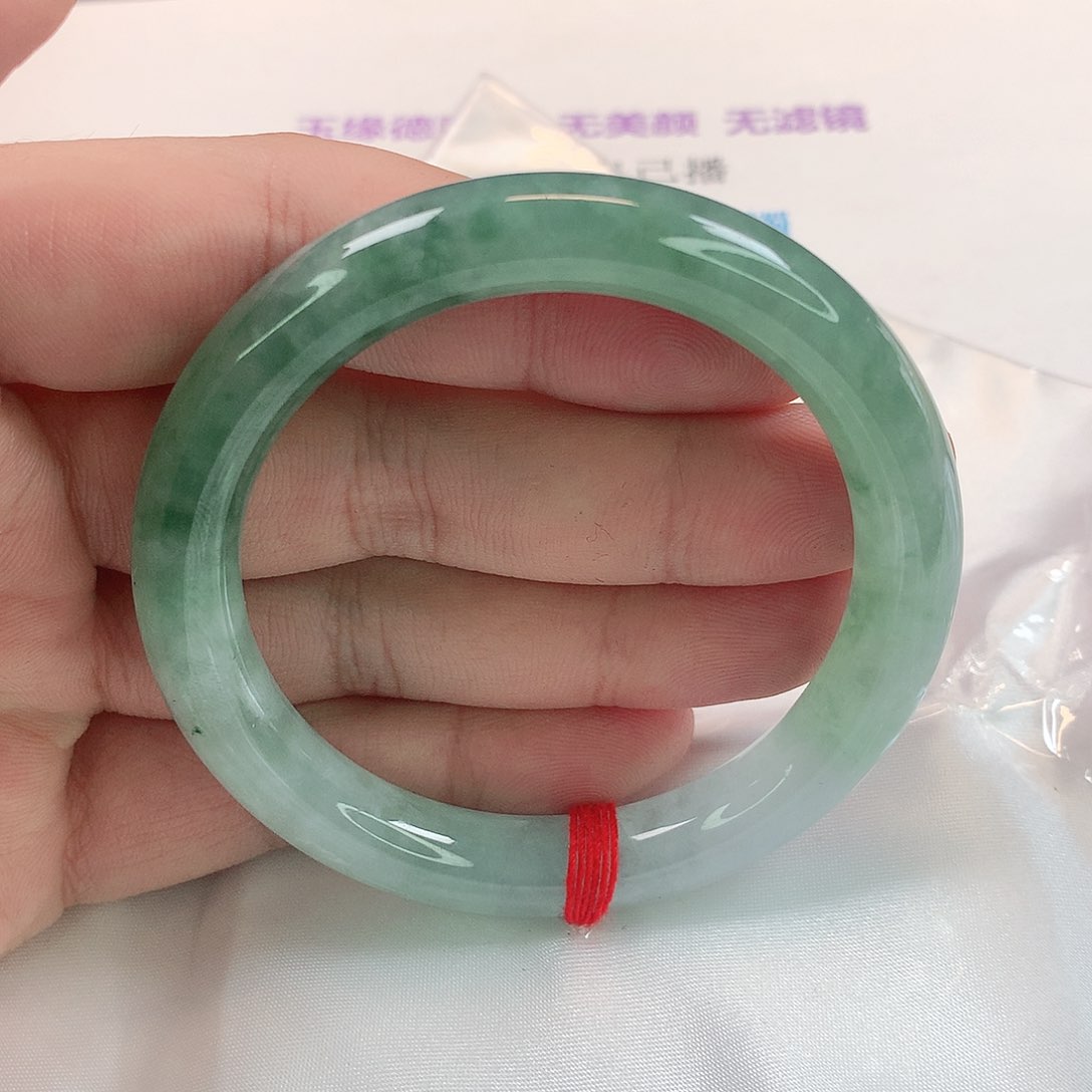 翡翠手镯（圆镯）未镶嵌324号