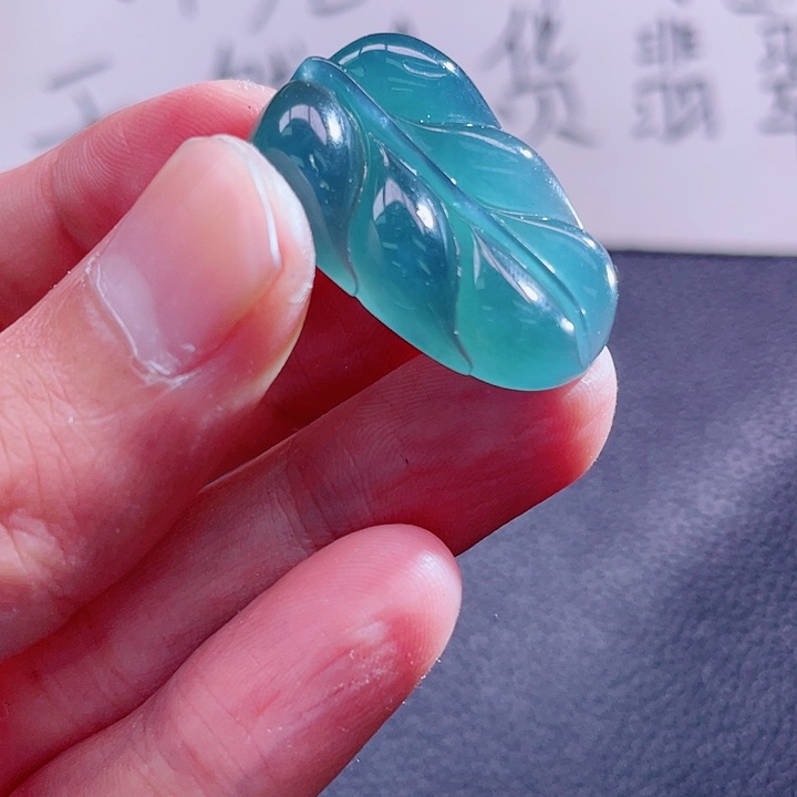 翡翠颈饰未镶嵌999999999