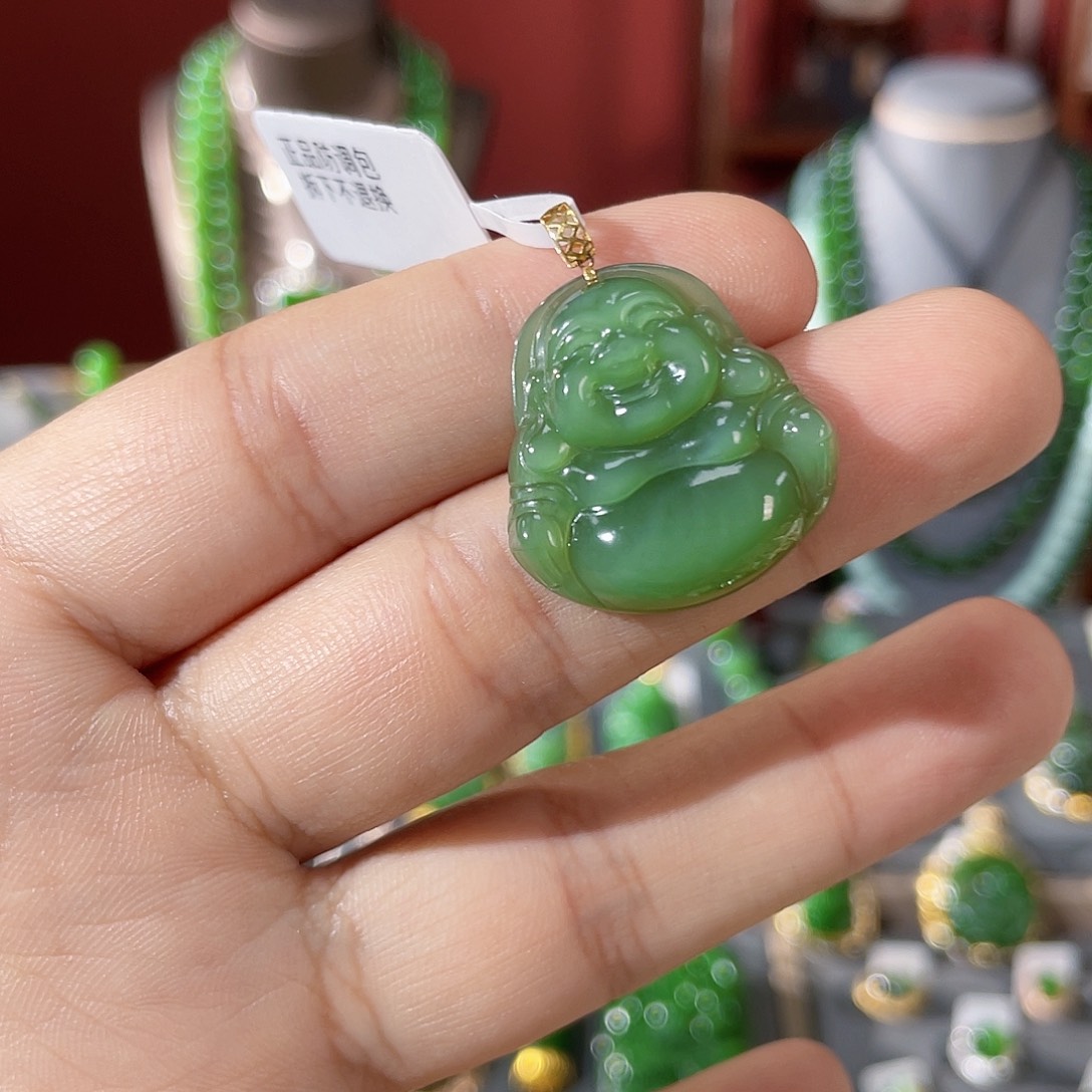 和田玉（碧玉）18K金镶嵌颈饰