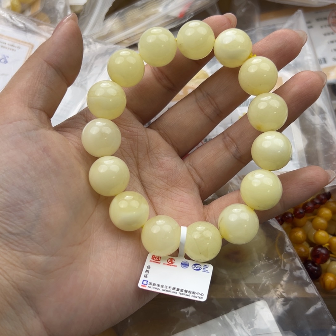 琥珀珠宝奇石未镶嵌