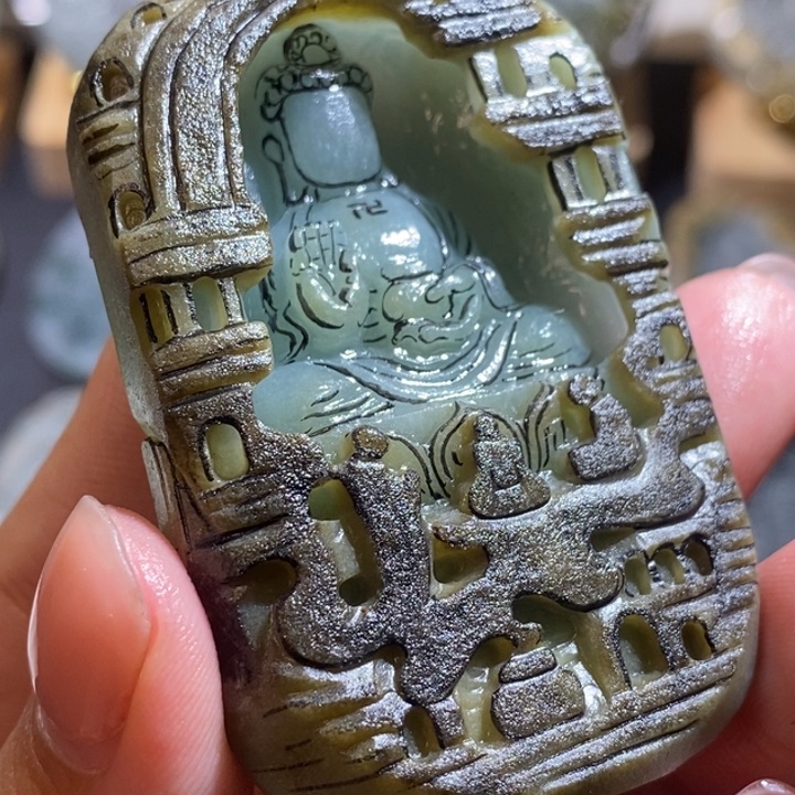 虎***面定制翡翠未镶嵌天然翡翠玉石雕刻