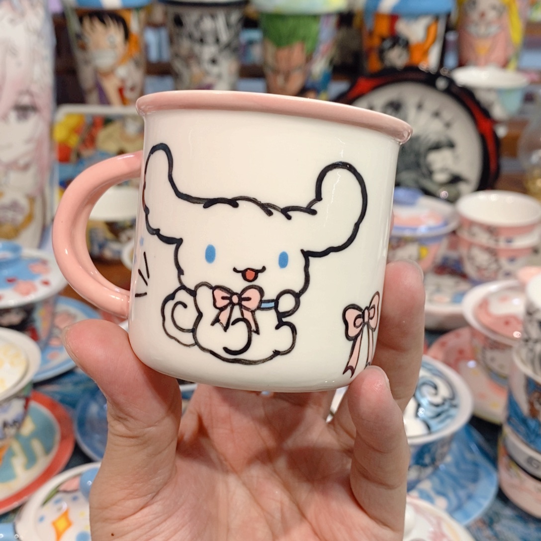 都是釉下彩手绘陶瓷