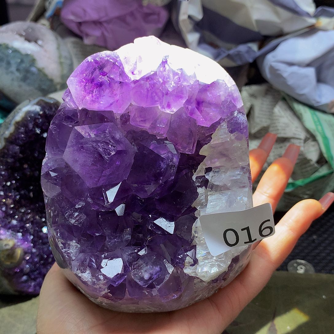 紫晶大型摆件（非配饰）未镶嵌