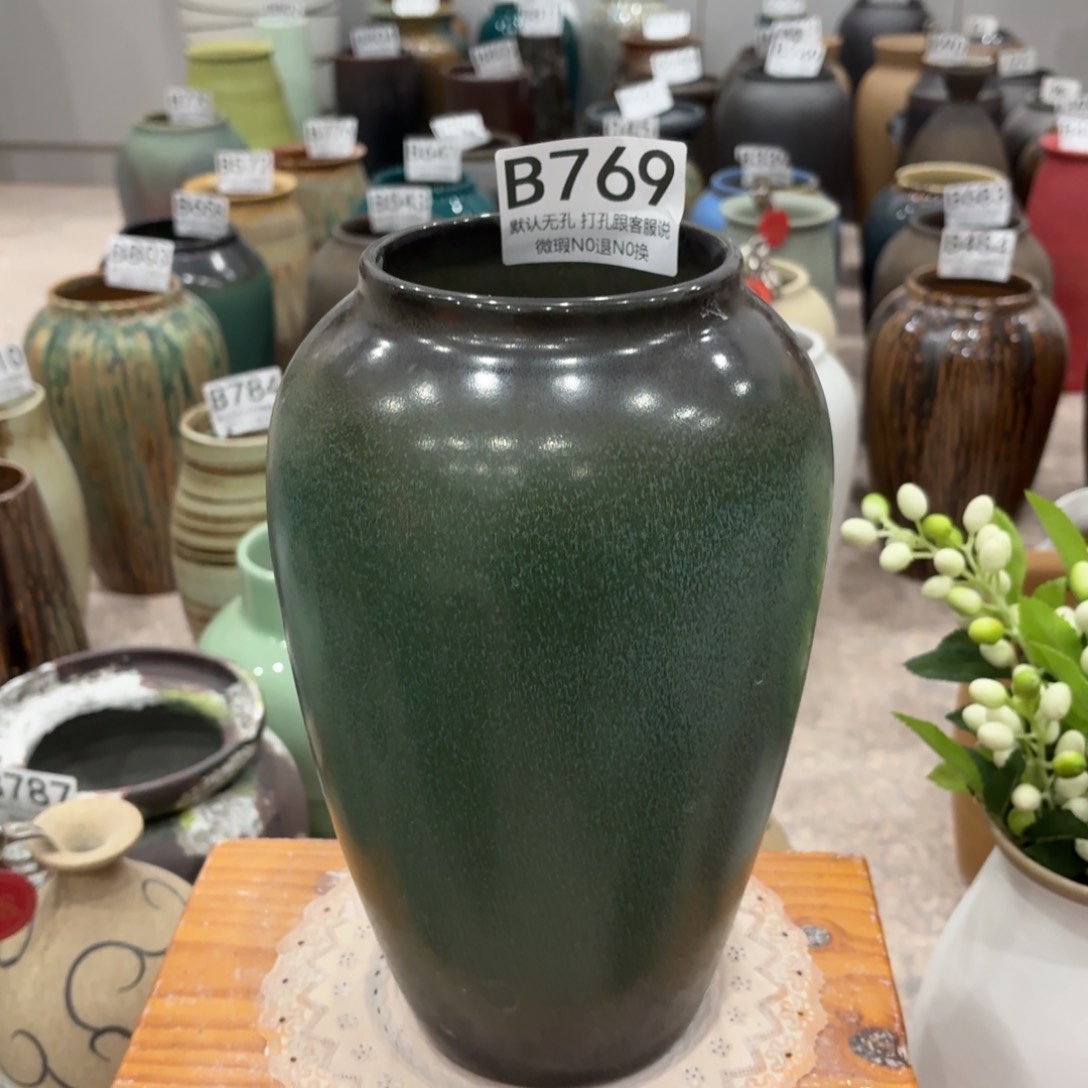 摆件瑕疵769 景德镇陶瓷花瓶高27口9.5