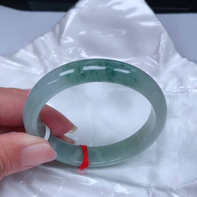 【闪购商品】翡翠手镯未镶嵌，