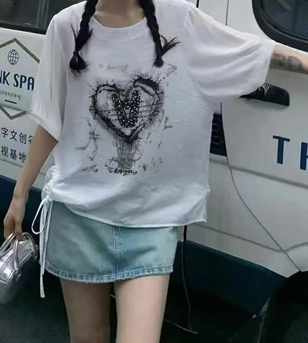 A2542白A字爱心烫钻侧抽绳短袖