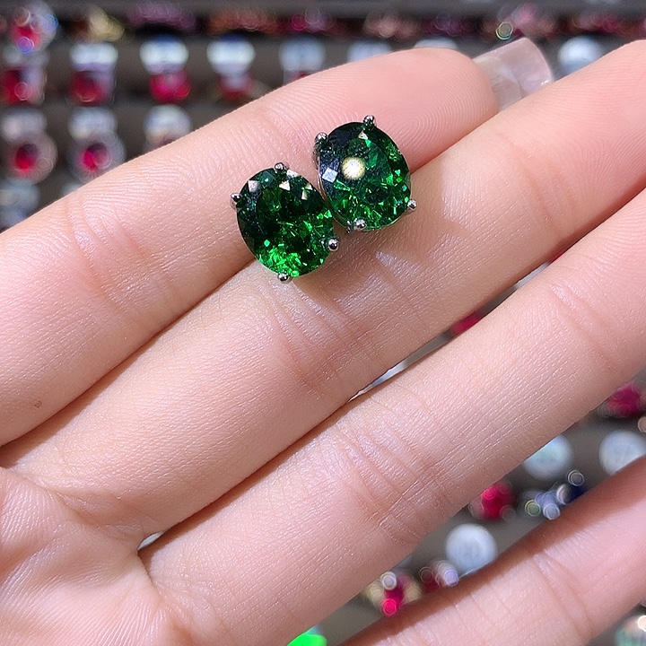 耳饰银S925镶嵌碧玺猫眼白810