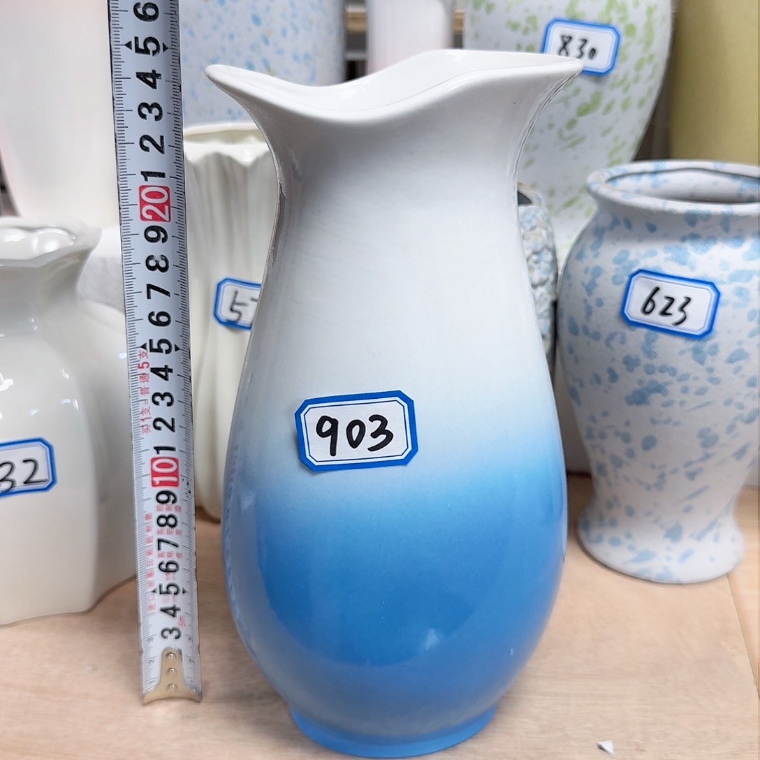 瓶903号白蓝亮釉高24厘米一个