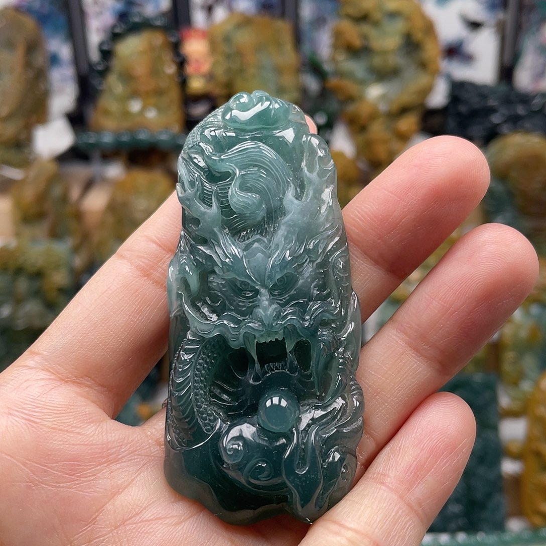 翡翠未镶嵌颈饰天然翡翠a货龙