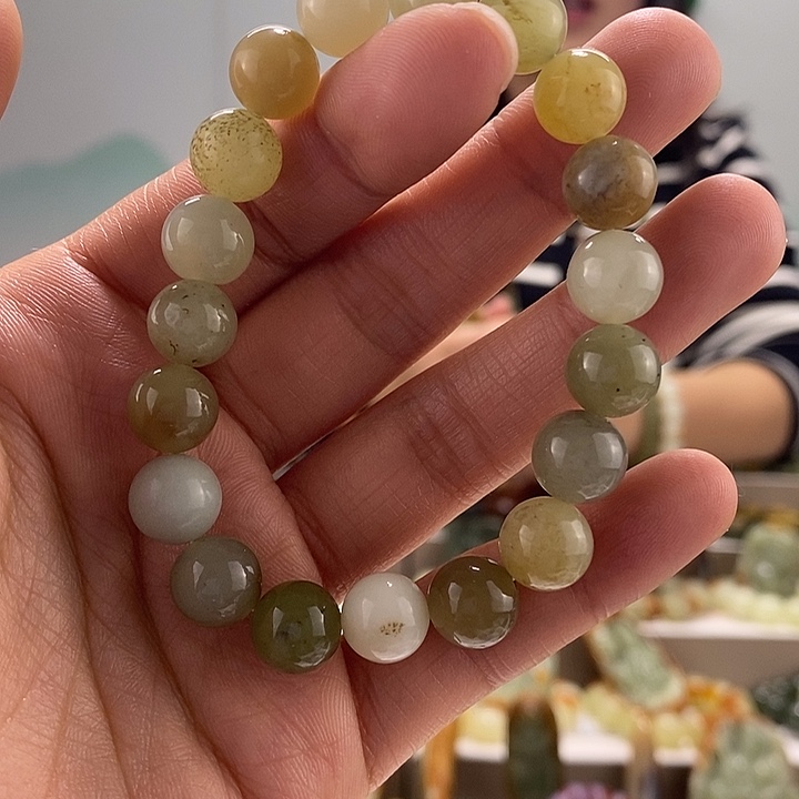 和田玉手链未镶嵌微瑕