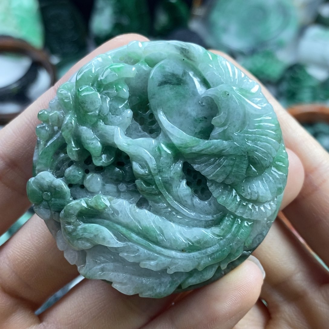 翡翠颈饰未镶嵌?*?吊坠