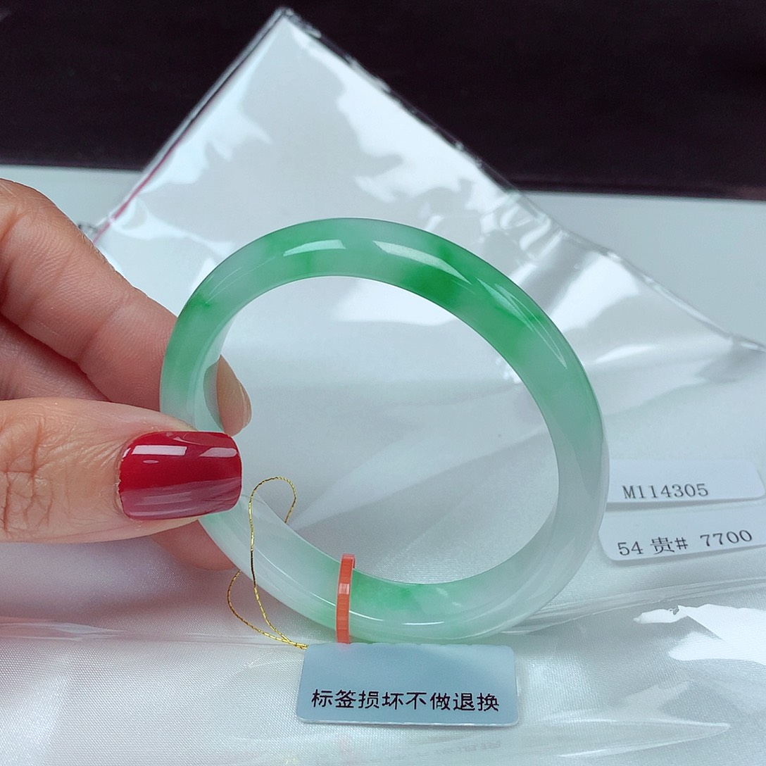 翡翠未镶嵌手镯54贵4305