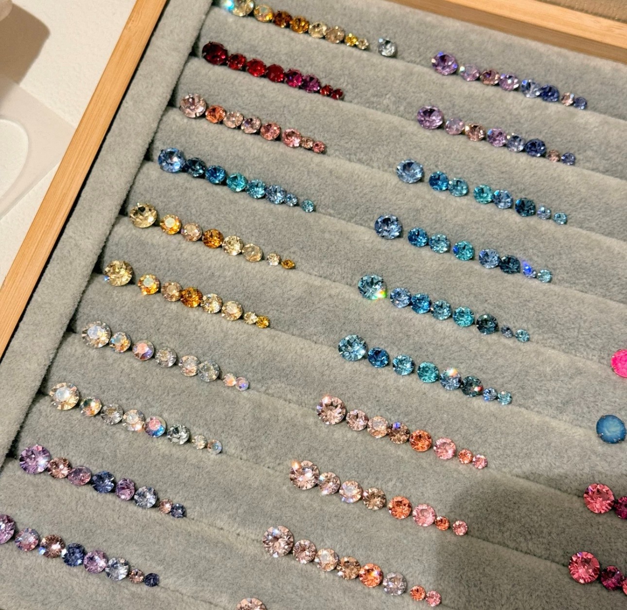 钛钢耳饰 【亏米到手12支】6m爆闪华子6对套装 无缝四爪镶钛钢耳钉