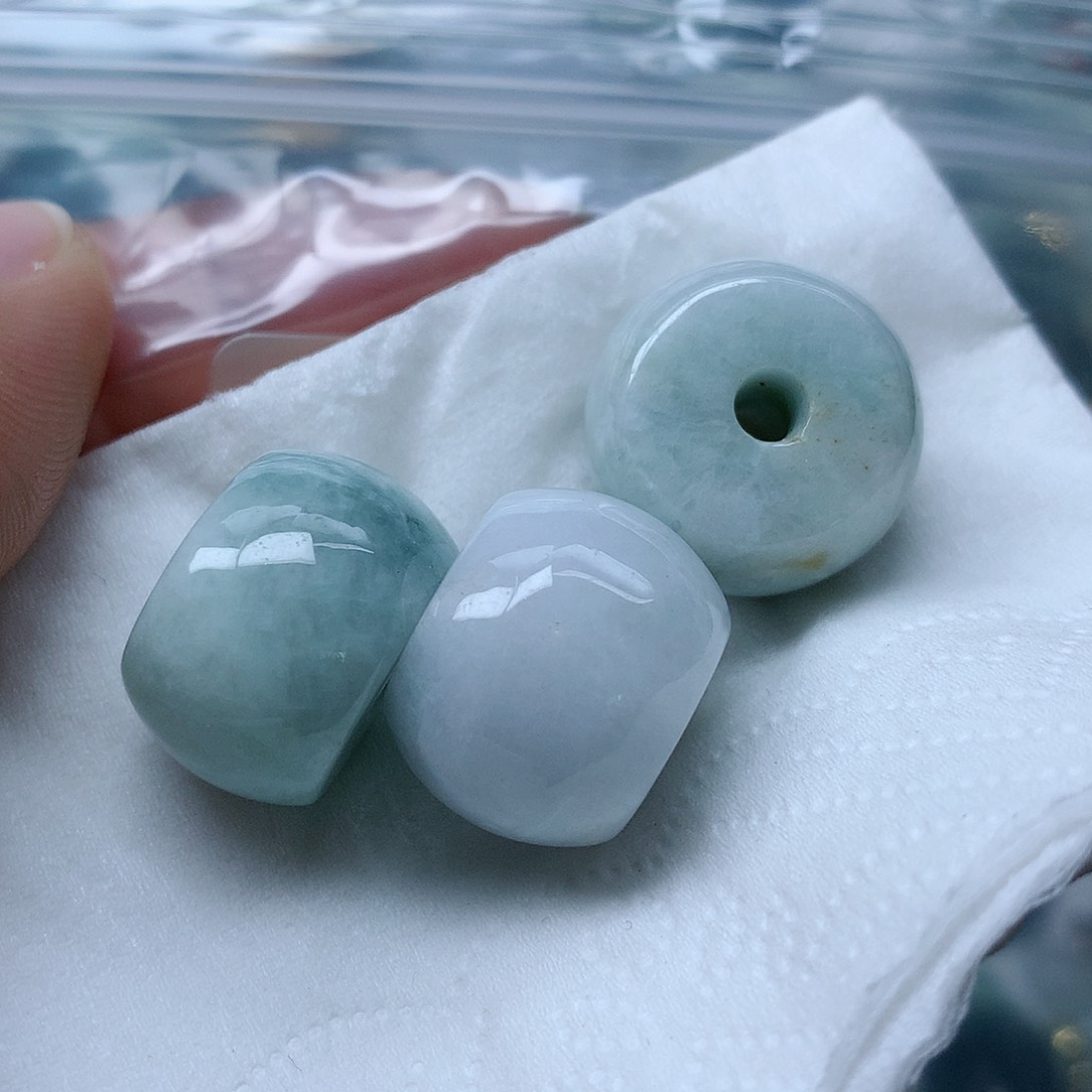 翡翠颈饰未镶嵌手串