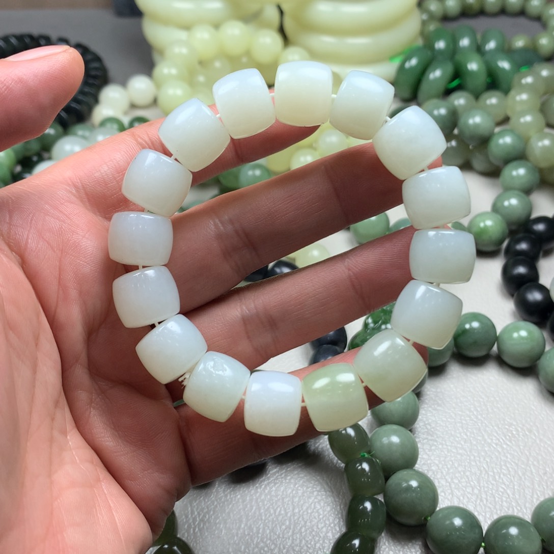 和田玉手链未镶嵌