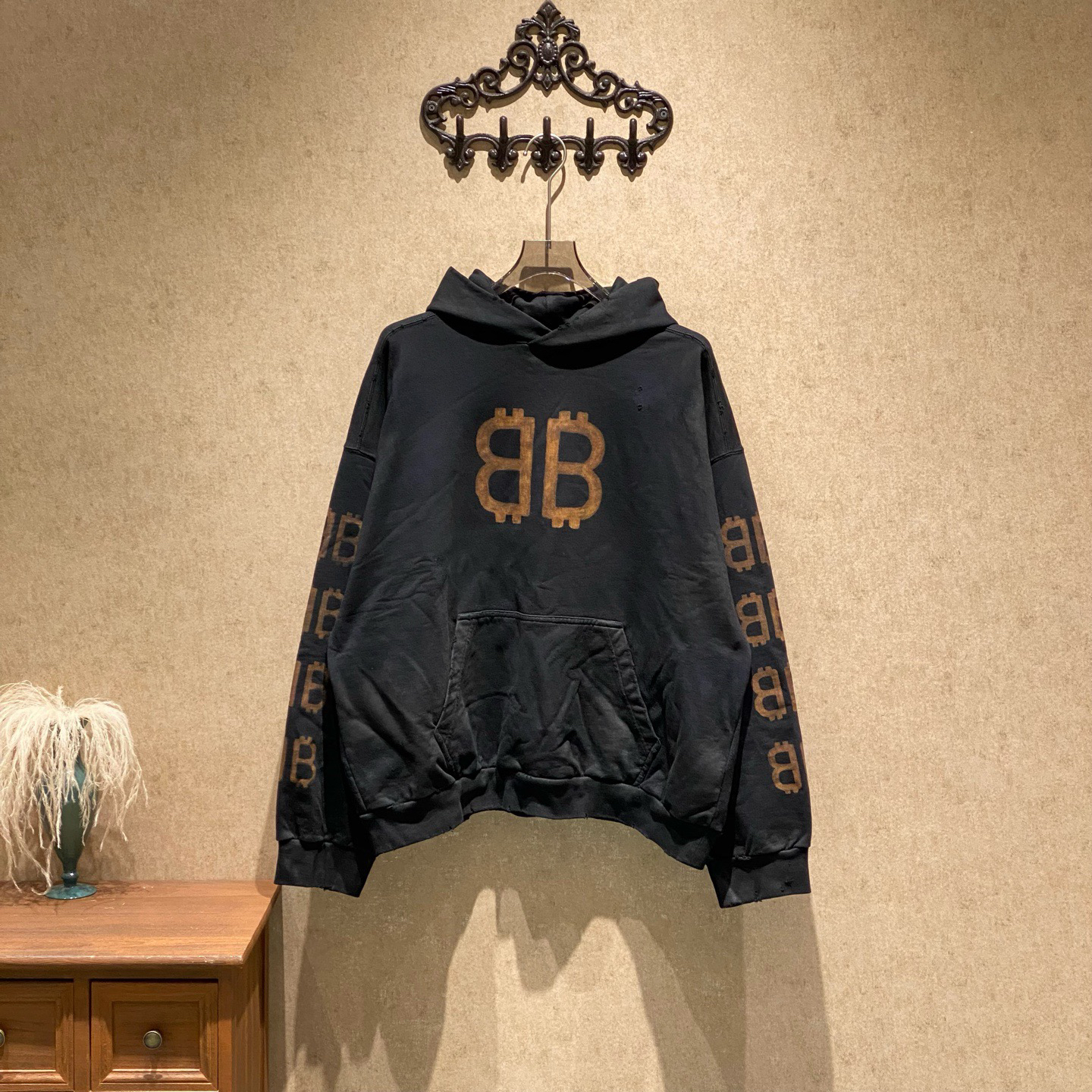 99新 Balenciaga/巴黎世家 做旧泥染双B比特币帽衫/m码/JM37605