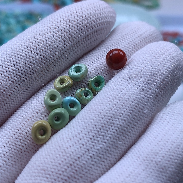 南红玛瑙未镶嵌珠宝奇石