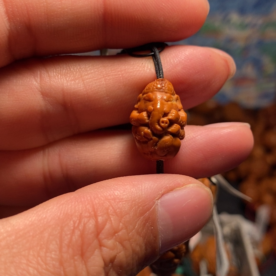 橄榄核手串/手链新年快乐