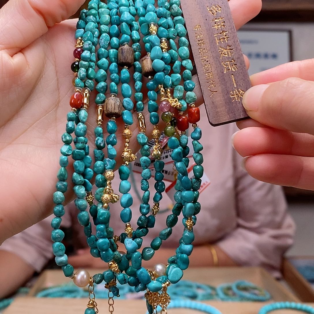 未镶嵌绿松石珠宝奇石