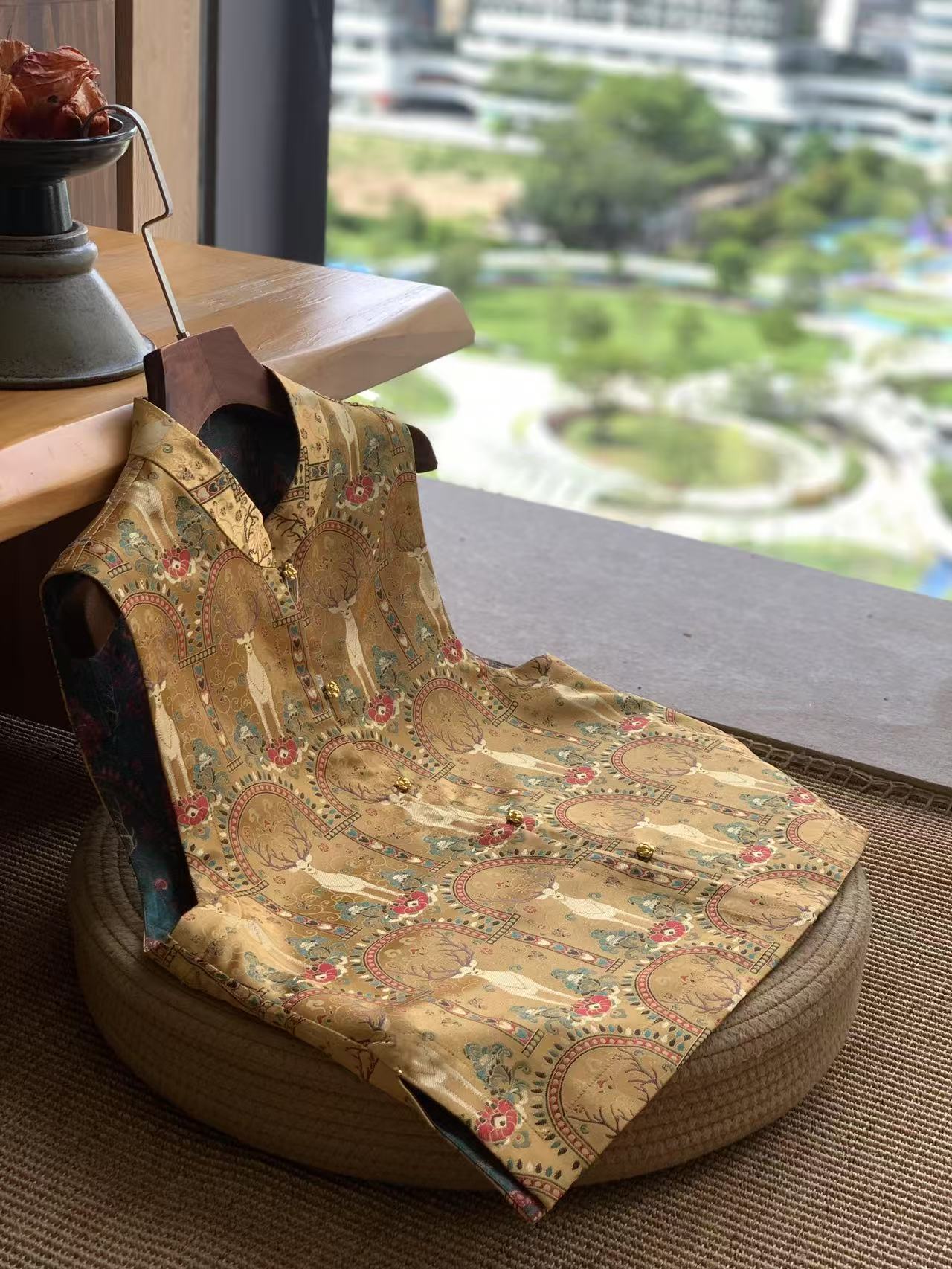 漱玉【联珠麋鹿】新中式国风提花通显瘦马甲