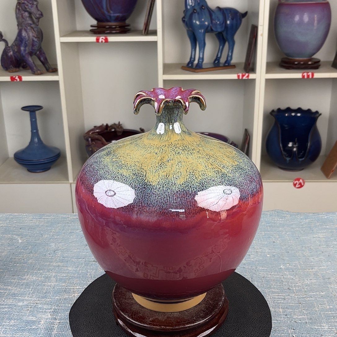 瓷片石榴瓶大师作品
