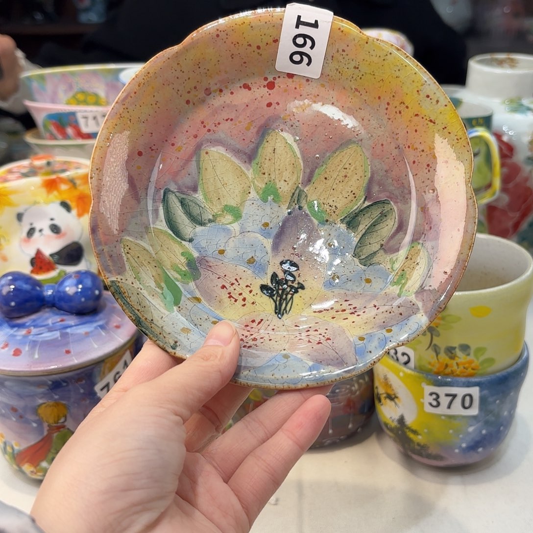 瓷片兔兔好可爱呀