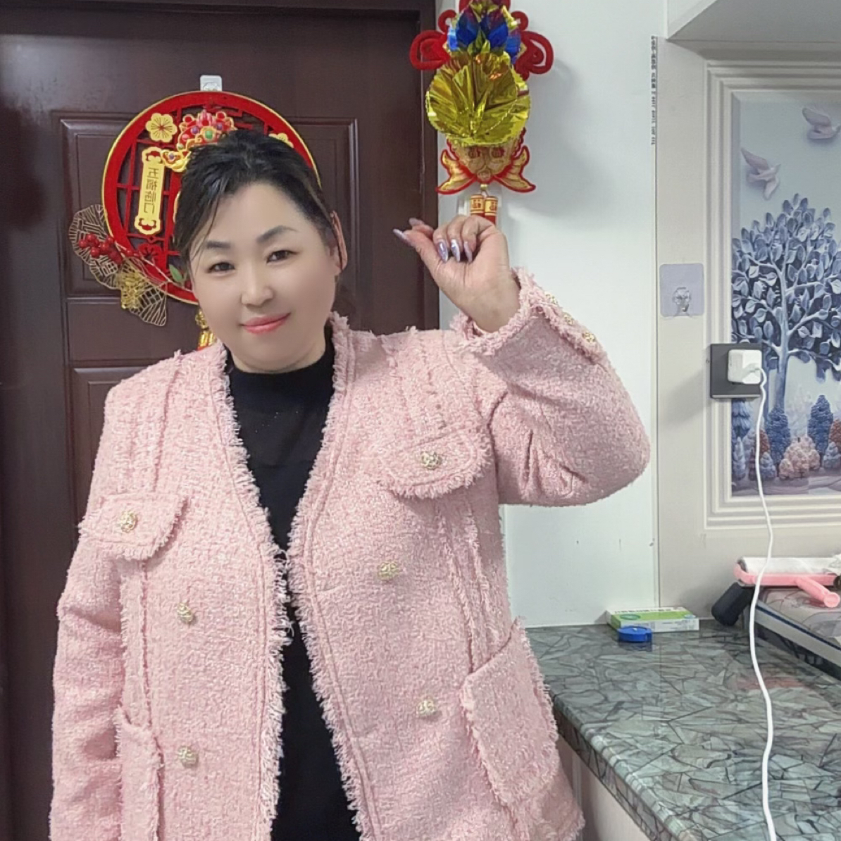 常规款常规秋季薄款短外套女法式百搭V领气质小香风