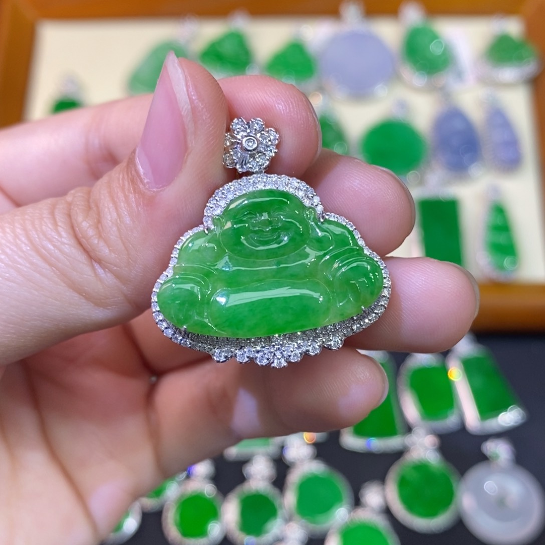翡翠吊坠(不含链)18K金镶嵌